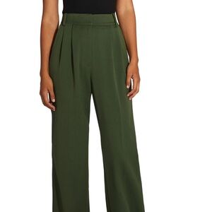 Favorite daughter: The favorite pleat pants. Green size 14